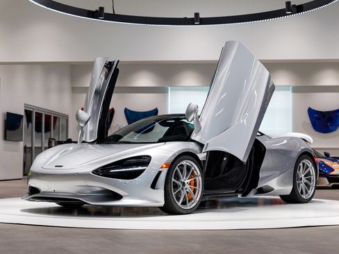New 2026 McLaren 750S Spider image 1