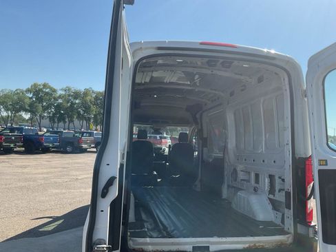 Used 2016 Ford Transit 250 148 Medium Roof image 10