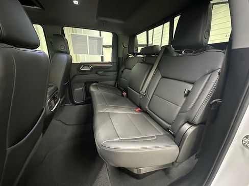 Used 2025 GMC Sierra 3500 Denali w/ Denali Reserve Package image 26