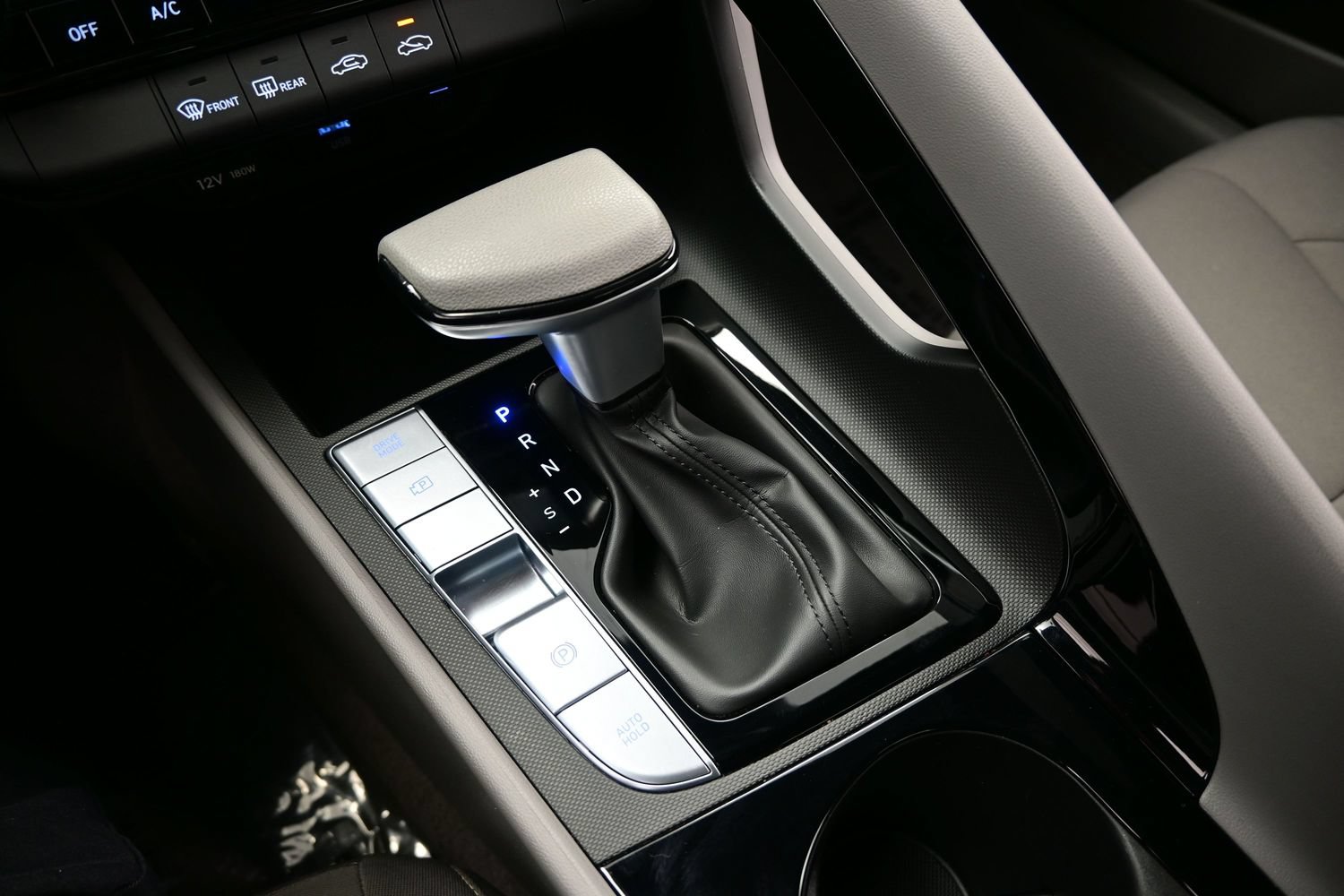 Certified 2026 Hyundai Elantra Hybrid FWD image 20
