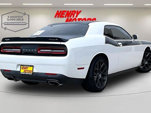 Used 2017 Dodge Challenger R/T w/ Quick Order Package 22P T/A RWD image 6