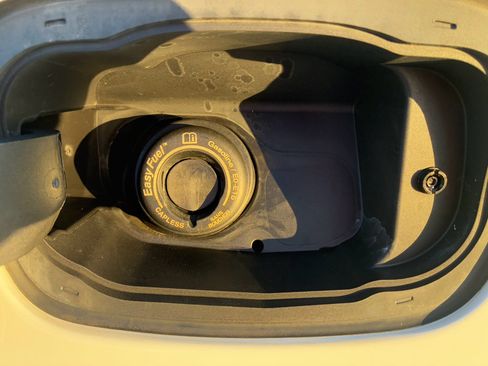 Used 2022 Ford Edge SE w/ Black Appearance Package image 31