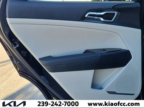 Certified 2025 Kia Sportage EX FWD image 14