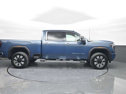 New 2026 GMC Sierra 2500 Denali w/ Denali Reserve Package image 9