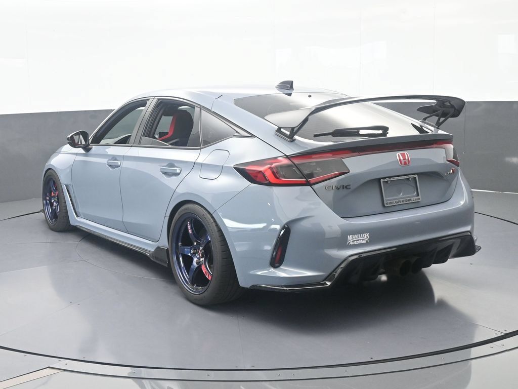 Used 2025 Honda Civic Type R image 4