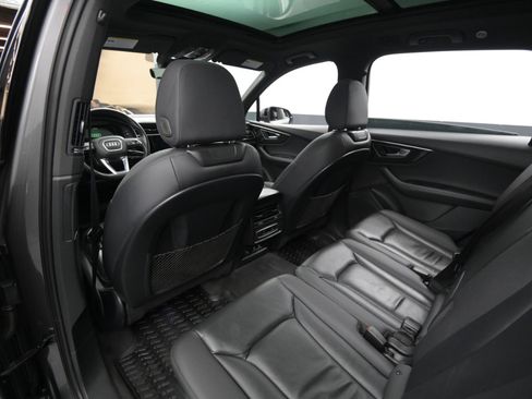 Used 2021 Audi Q7 3.0T Premium image 32