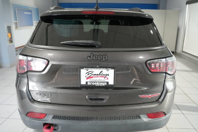 Used 2018 Jeep Compass Trailhawk w/ Cold Weather Group AWD/4WD image 8