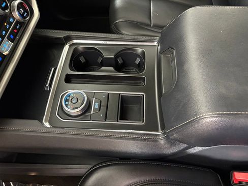 Used 2024 Ford Expedition Max XLT RWD image 32