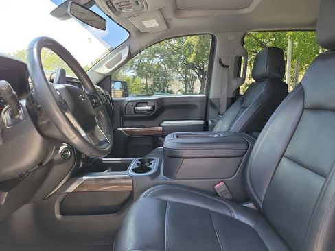 Used 2019 Chevrolet Silverado 1500 LT Trail Boss AWD/4WD image 18