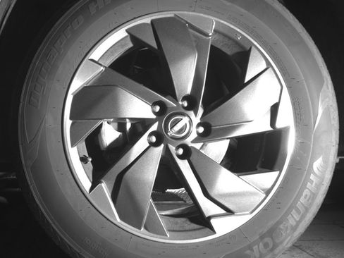 Used 2025 Nissan Rogue SV image 12