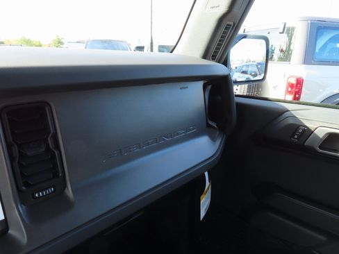 New 2025 Ford Bronco Big Bend w/ Black Diamond Package image 12