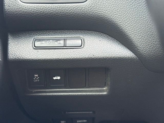 Used 2014 Nissan Altima 2.5 SV FWD image 18