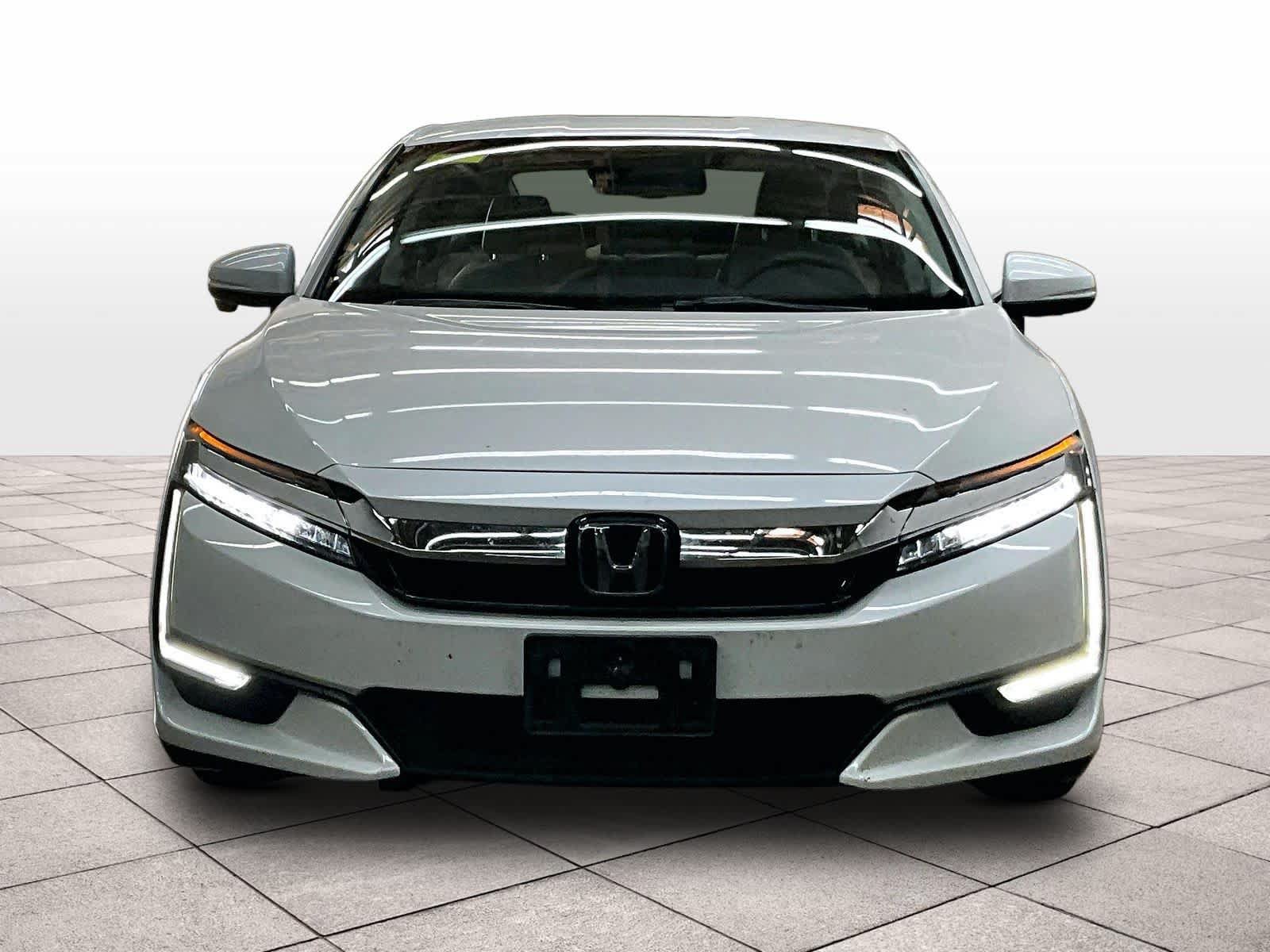 Used 2018 Honda Clarity Plug-In Hybrid image 3