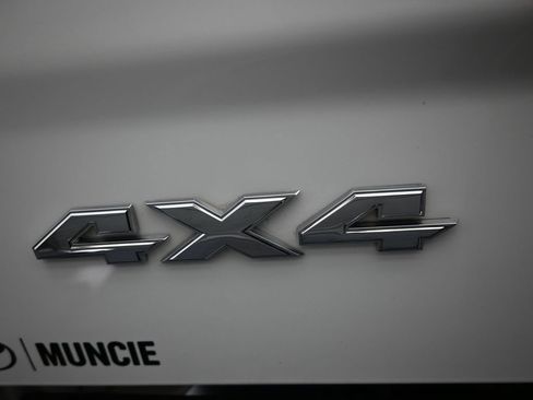 Used 2024 RAM 1500 Classic SLT image 33