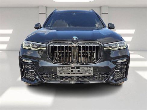 Used 2022 BMW X7 xDrive40i w/ M Sport Package image 8