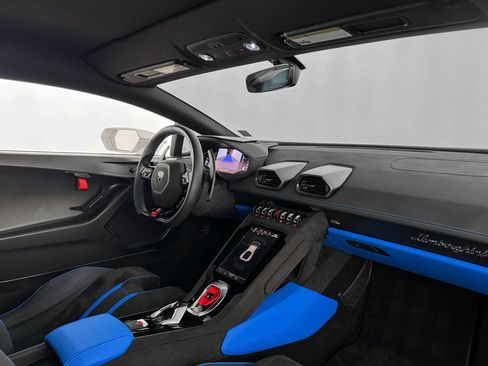 Used 2023 Lamborghini Huracan Tecnica image 28