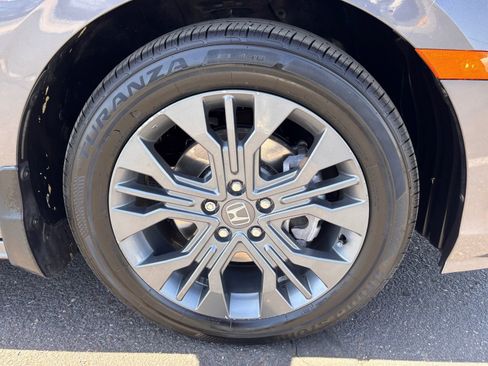 Certified 2025 Honda Odyssey Touring image 11
