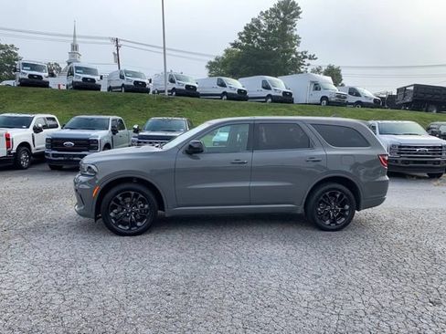 Used 2022 Dodge Durango SXT w/ Blacktop Package AWD/4WD image 5