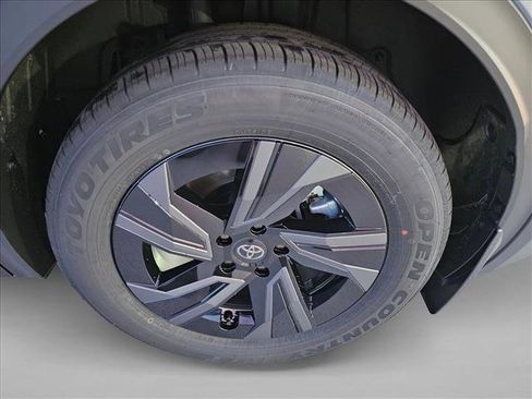 New 2026 Toyota C-HR AWD/4WD image 10