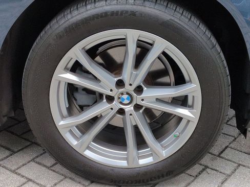 New 2025 BMW X3 xDrive30i w/ Convenience Package AWD/4WD image 11