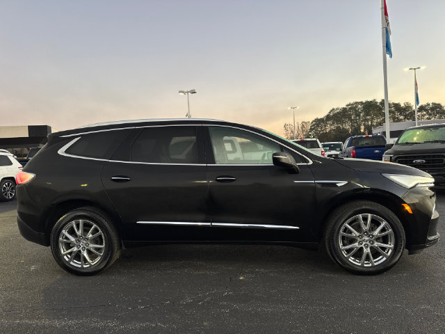Used 2023 Buick Enclave Essence w/ Experience Buick Package AWD/4WD image 8