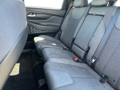 Used 2021 Hyundai Santa Fe SE FWD image 4