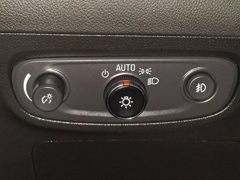 Used 2023 Buick Encore GX Preferred FWD image 32