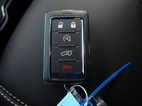 New 2025 Jeep Grand Cherokee Laredo w/ Luxury Tech Group I image 25