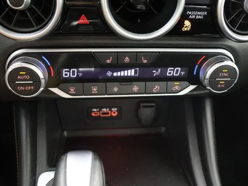 Used 2023 Nissan Sentra SR w/ SR Premium Package FWD image 15