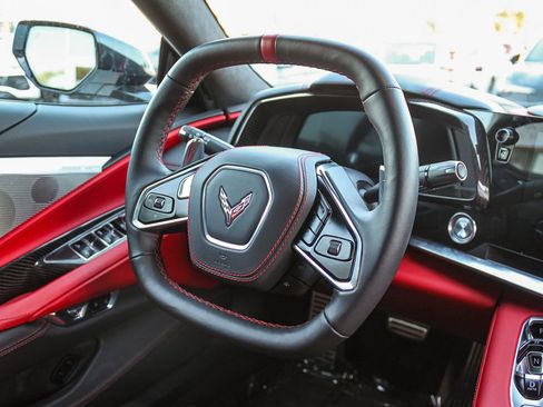 Used 2023 Chevrolet Corvette Stingray Premium Conv w/ Z51 Performance Package image 14