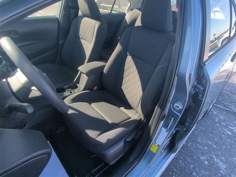Used 2024 Toyota Corolla LE w/ LE Convenience Package image 17