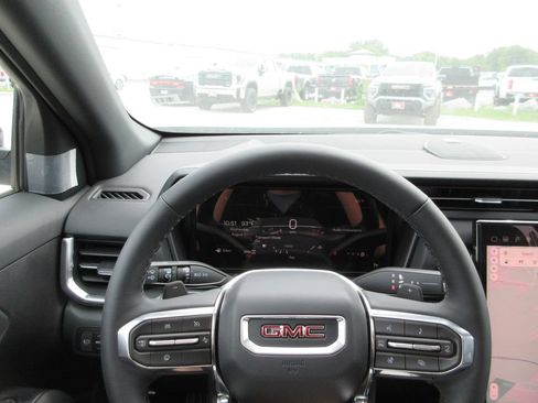 New 2027 GMC Terrain Elevation w/ Elevation Premium Package AWD/4WD image 18