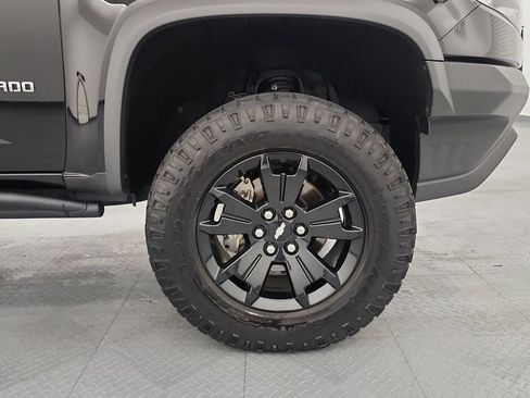 Used 2019 Chevrolet Colorado ZR2 w/ ZR2 Midnight Special Edition AWD/4WD image 18