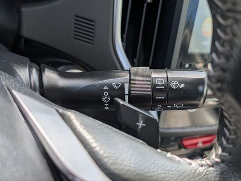 Used 2023 Subaru Forester Limited w/ Popular Package #3 image 30