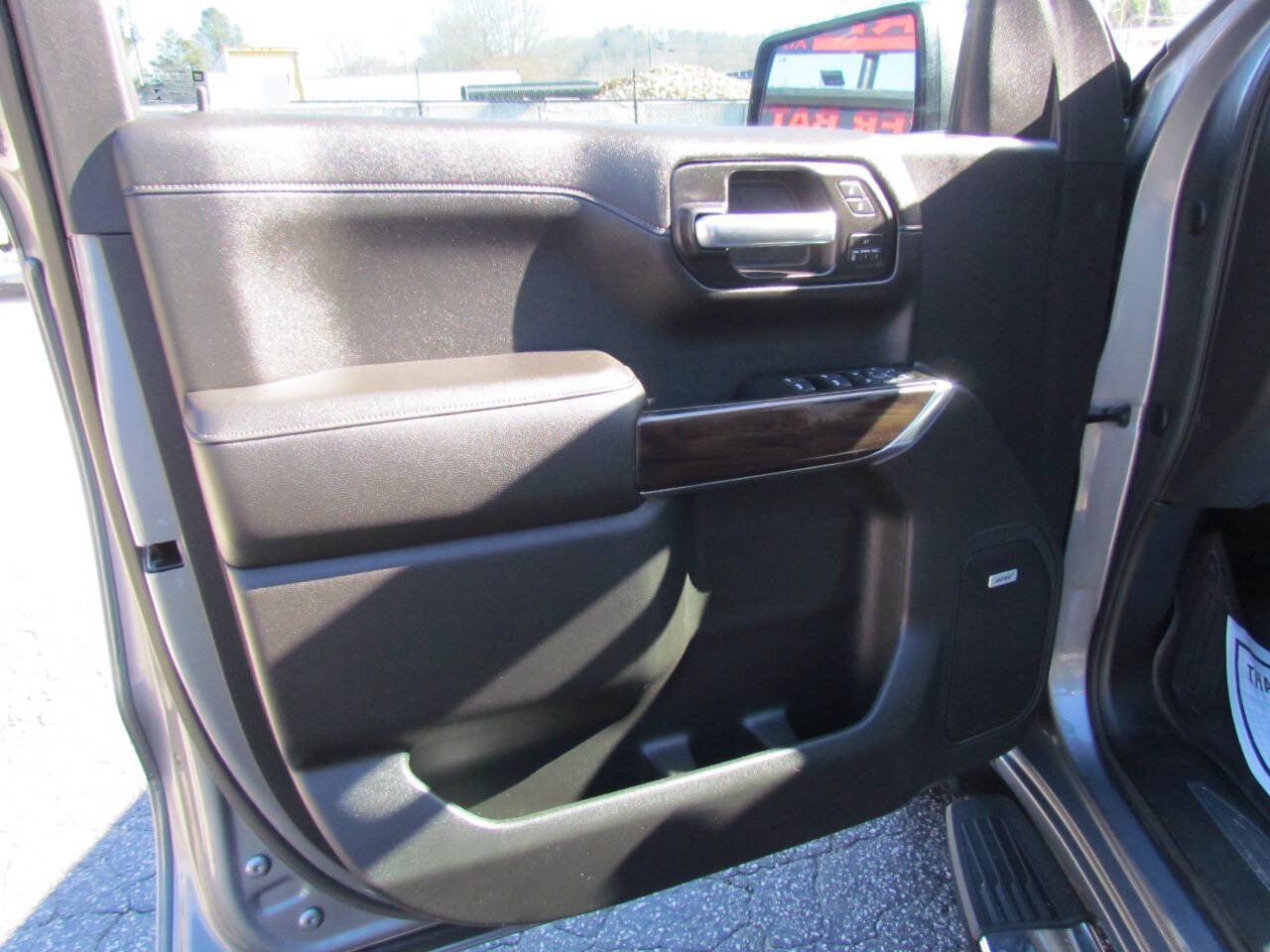 Used 2019 GMC Sierra 1500 SLT w/ SLT Premium Plus Package AWD/4WD image 11