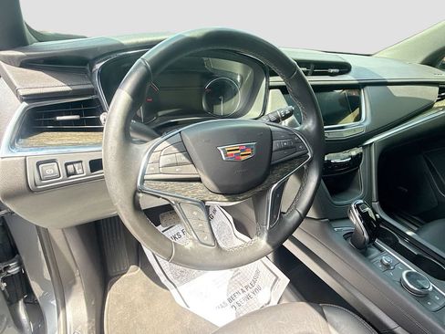 Used 2021 Cadillac XT5 Premium Luxury FWD image 12