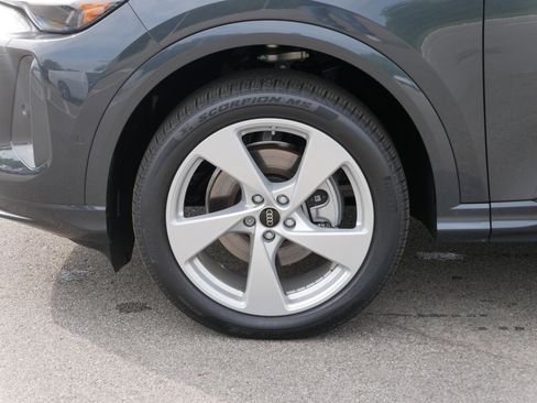 New 2025 Audi Q5 Premium Plus image 4