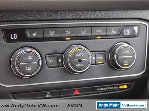 Used 2020 Volkswagen Atlas Cross Sport SE w/ Towing Package image 40