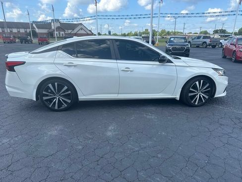 Used 2019 Nissan Altima 2.5 SR w/ SR Premium Package FWD image 7