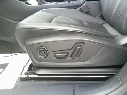 Used 2025 Audi Q3 2.0T Premium AWD/4WD image 15