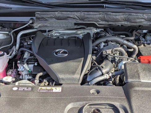 Used 2023 Lexus RX 350 w/ Luxury Package image 26