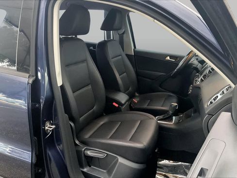 Used 2016 Volkswagen Tiguan S FWD image 9