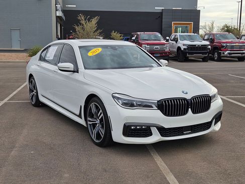 Used 2019 BMW 750i xDrive w/ Executive Package AWD/4WD image 7