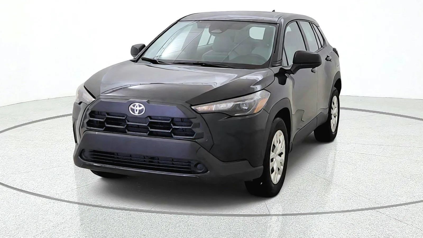 Used 2026 Toyota Corolla Cross L FWD image 3