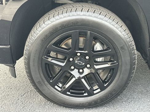 Used 2023 Chevrolet Silverado 1500 RST w/ Rally Edition image 13