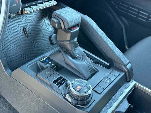 New 2026 Toyota Tacoma TRD Off-Road image 27