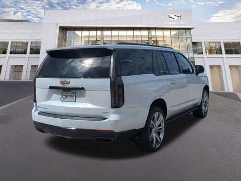 Used 2026 Cadillac Escalade ESV Platinum Sport w/ LPO, Floor Liner Package AWD/4WD image 5