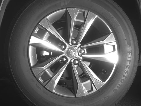 Used 2025 Chevrolet Equinox LT FWD image 14
