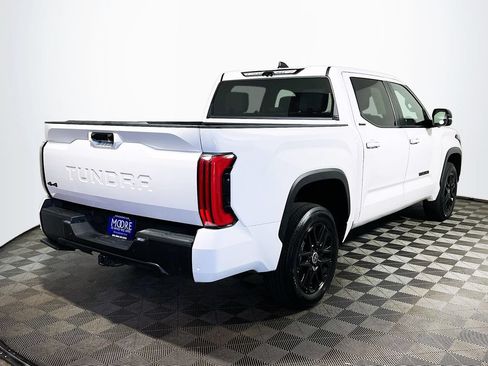 Used 2024 Toyota Tundra Limited AWD/4WD image 7