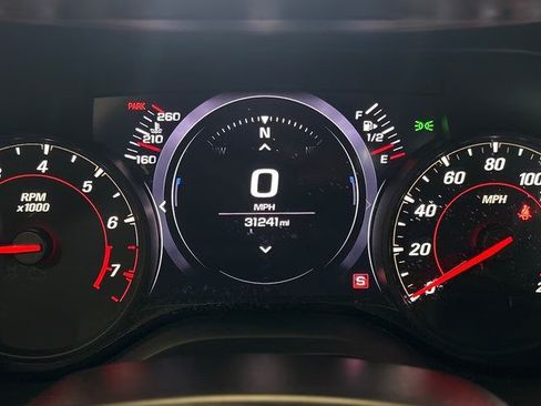 Used 2019 Chevrolet Camaro SS RWD image 5
